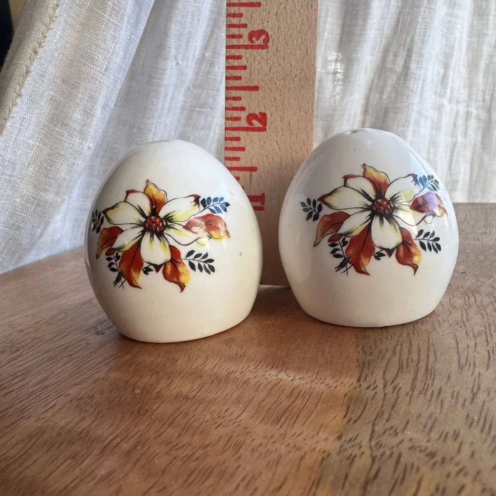 Vintage Sandford Salt and Pepper Shakers‎ Floral Bone China Egg Shaped England
